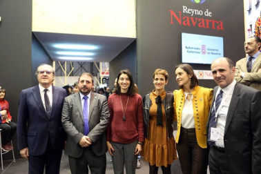 La presidenta del Gobierno de Navarra, María Chivite, ha presidido este viernes el acto institucional del Día de Navarra en el pabellón de la Comunidad Foral en la Feria Internacional de Turismo (FITUR).