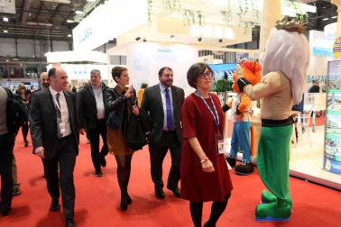 La presidenta del Gobierno de Navarra, María Chivite, ha presidido este viernes el acto institucional del Día de Navarra en el pabellón de la Comunidad Foral en la Feria Internacional de Turismo (FITUR).