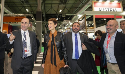 La presidenta del Gobierno de Navarra, María Chivite, ha presidido este viernes el acto institucional del Día de Navarra en el pabellón de la Comunidad Foral en la Feria Internacional de Turismo (FITUR).