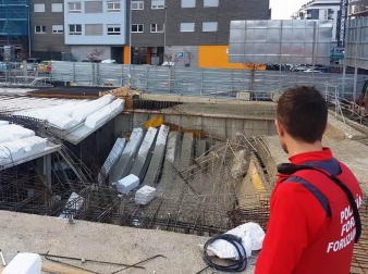 Cinco trabajadores heridos en un accidente en una obra en Ripagaina