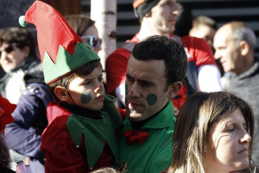 El buen tiempo acompañó a la creatividad, el colorido y el buen humor que caracteriza el desfile del carnaval de Leitza.