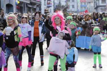 El buen tiempo acompañó a la creatividad, el colorido y el buen humor que caracteriza el desfile del carnaval de Leitza.