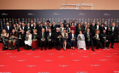 Los galardonados posaron con su premio tras la gala ceelbrada en el Martín Carpena de Málaga.