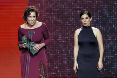 Los galardonados posaron con su premio tras la gala ceelbrada en el Martín Carpena de Málaga.