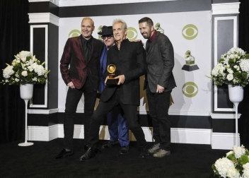 Alfombra roja y asistentes a la ceremonia de entrega de los premios musicales celebrada en el Staples Center de Los Ángeles este domingo 26 de enero de 2020.