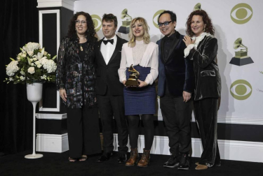 Alfombra roja y asistentes a la ceremonia de entrega de los premios musicales celebrada en el Staples Center de Los Ángeles este domingo 26 de enero de 2020.