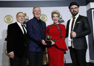 Alfombra roja y asistentes a la ceremonia de entrega de los premios musicales celebrada en el Staples Center de Los Ángeles este domingo 26 de enero de 2020.