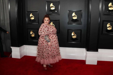 Alfombra roja y asistentes a la ceremonia de entrega de los premios musicales celebrada en el Staples Center de Los Ángeles este domingo 26 de enero de 2020.