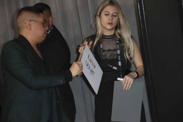 Alfombra roja y asistentes a la ceremonia de entrega de los premios musicales celebrada en el Staples Center de Los Ángeles este domingo 26 de enero de 2020.