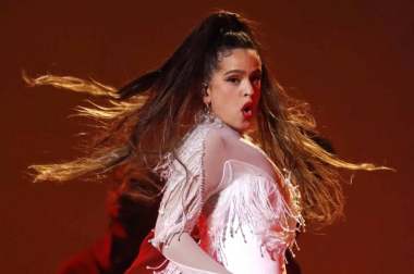 Alfombra roja y asistentes a la ceremonia de entrega de los premios musicales celebrada en el Staples Center de Los Ángeles este domingo 26 de enero de 2020.