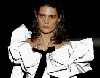 Imágenes de los desfiles de la segunda jornada de la pasarela de moda Mercedes-Benz Fashion Week en Madrid.
