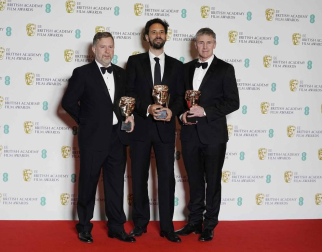 El negro, salvo algunas excepciones, fue el rey de la alfombra roja de los Bafta del cine británico.