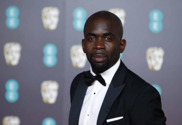 El negro, salvo algunas excepciones, fue el rey de la alfombra roja de los Bafta del cine británico.