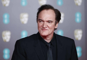 El negro, salvo algunas excepciones, fue el rey de la alfombra roja de los Bafta del cine británico.
