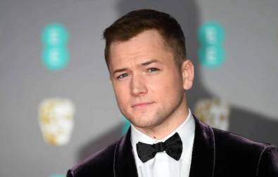 El negro, salvo algunas excepciones, fue el rey de la alfombra roja de los Bafta del cine británico.