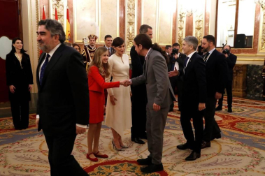 La familia real al completo ha presidido este lunes la sesión solemne de la apertura de la XIV Legislatura.