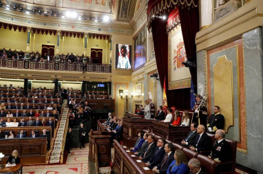 La familia real al completo ha presidido este lunes la sesión solemne de la apertura de la XIV Legislatura.