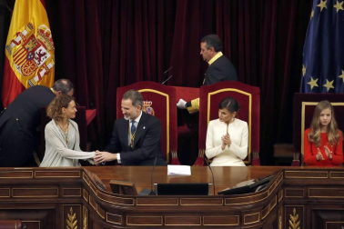 La familia real al completo ha presidido este lunes la sesión solemne de la apertura de la XIV Legislatura.