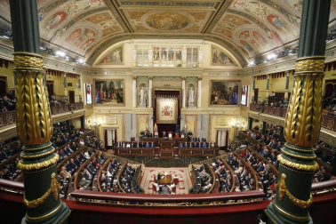 La familia real al completo ha presidido este lunes la sesión solemne de la apertura de la XIV Legislatura.