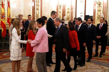 La familia real al completo ha presidido este lunes la sesión solemne de la apertura de la XIV Legislatura.