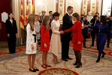 La familia real al completo ha presidido este lunes la sesión solemne de la apertura de la XIV Legislatura.