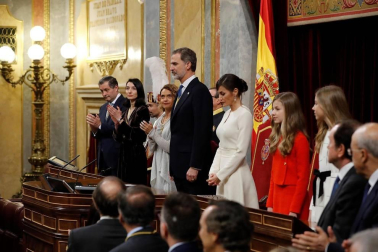 La familia real al completo ha presidido este lunes la sesión solemne de la apertura de la XIV Legislatura.