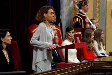 La familia real al completo ha presidido este lunes la sesión solemne de la apertura de la XIV Legislatura.