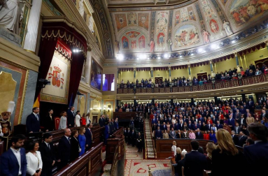 La familia real al completo ha presidido este lunes la sesión solemne de la apertura de la XIV Legislatura.
