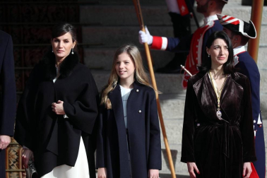 La familia real al completo ha presidido este lunes la sesión solemne de la apertura de la XIV Legislatura.