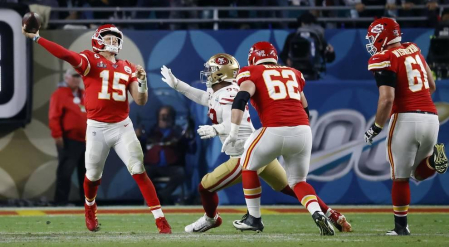 Imágenes del espectacular encuentro entre los Chiefs de Kansas City y los 49ers de San Francisco en el partido disputado en el Hard Rock Stadium de Miami.