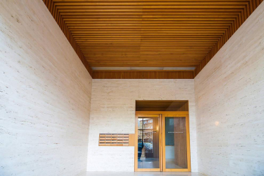 Un inmueble lleno de posibilidades con 200m2 de superficie útil y una gran luminosidad, ubicado en la zona de Jesuitas y Club de Tenis.