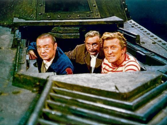 Imágenes de la vida y las películas en las que participó Kirk Douglas