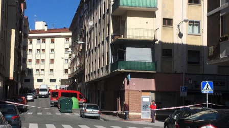 La Policía Foral ha detenido este jueves a varias personas en una operación antidroga desarrollada en Pamplona. Además, una persona se ha atrincherado en un domicilio en la calle Irati del barrio de La Milagrosa.