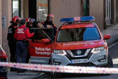 La Policía Foral ha detenido este jueves a varias personas en una operación antidroga desarrollada en Pamplona. Además, una persona se ha atrincherado en un domicilio en la calle Irati del barrio de La Milagrosa.