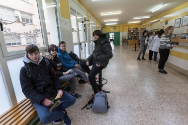 Alumnado del IES Benjamín de Tudela durante una jornada lectiva.