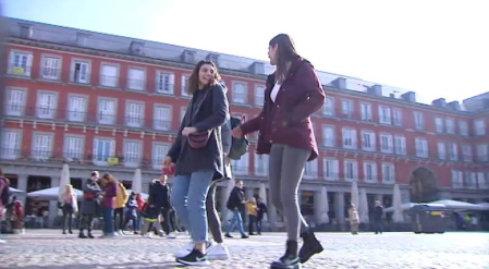 Andar hacia atrás es más saludable