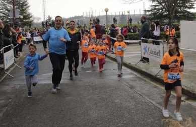 La cuarta edición de esta carrera, destinada a recaudar fondos para el cáncer infantil, contó con 2.006 inscritos