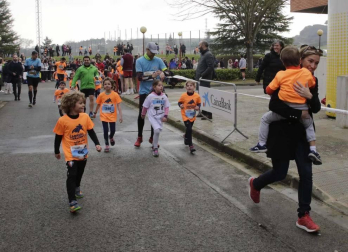 La cuarta edición de esta carrera, destinada a recaudar fondos para el cáncer infantil, contó con 2.006 inscritos