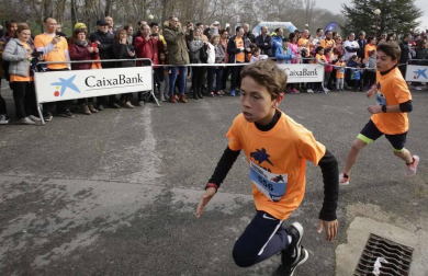 La cuarta edición de esta carrera, destinada a recaudar fondos para el cáncer infantil, contó con 2.006 inscritos