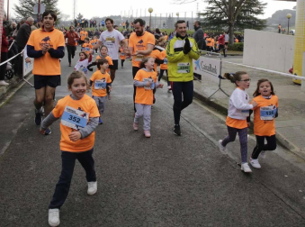 La cuarta edición de esta carrera, destinada a recaudar fondos para el cáncer infantil, contó con 2.006 inscritos