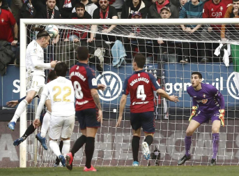 Galería de fotos del partido Osasuna-Real Madrid disputado en El Sadar y correspondiente a la jornada 23 de LaLiga Santander.