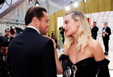 Repaso de los vestidos y diseños que lucieron los artistas en la alfombra roja antes de la entrega de los Premios Oscar