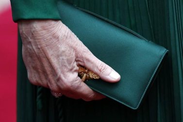 Repaso de los vestidos y diseños que lucieron los artistas en la alfombra roja antes de la entrega de los Premios Oscar