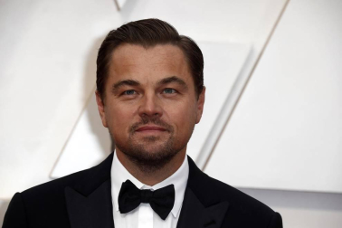 Repaso de los vestidos y diseños que lucieron los artistas en la alfombra roja antes de la entrega de los Premios Oscar