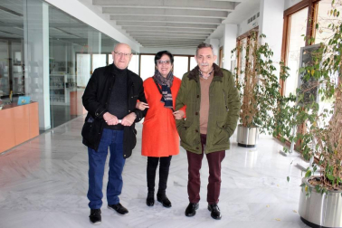 El 8 de febrero, la Universidad para mayores Francisco Yribarren (UMAFY) celebró una jornada de fiesta que puso cierre a los actos de conmemoración de su 20 aniversario. En él se pudo escuchar las nuevas canciones del Grupo Vocal e Instrumental Bilaketa, disfrutar con la exposición de los alumnos del Aula de Photoshop y con un vídeo elaborado por los alumnos de Estella y, finalmente, compartir comida y sobremesa en el Beti Jai de Aoiz.