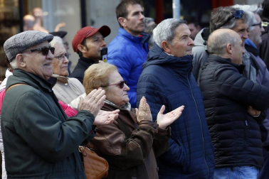 Imágenes de los tractores para la protesta agraria con tractores en Pamplona.