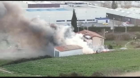 Vídeo del accidente de la avioneta que se ha estrellado en Noáin.