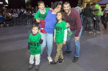 El pabellón Navarra Arena acogió el sábado 15 de febrero el evento 'Minimusic fest en marcha', un evento que gira alrededor de la música en directo pero que aglutina otras muchas actividades a su alrededor como juegos y talleres, mercado Ame & Art Market, hinchables, pintacaras, zona infantil de 0 a 3, fotomatón rockero, gastronomía, etc. Una auténtica fiesta para disfrutar en familia.