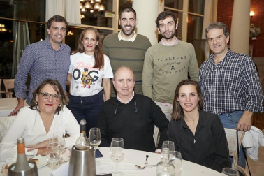 El pasado sábado tuvo lugar la Noche del pádel navarro 2020 en el restaurante El Colegio con la presencia de casi 90 personas. En ella se entregaron los premios de la temporada, que coronaron a Jon Sanz y Marta Sexmilo como los mejores jugadores de la temporada.