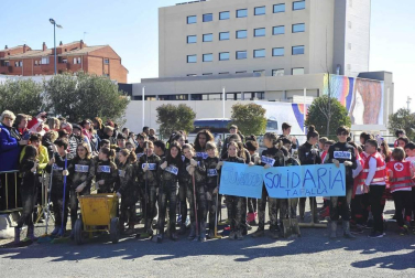 Imágenes del Carnaval Escolar de Tafalla en el que participaron los escolares de Educación Infantil y Primaria del colegio público Marqués de la Real Defensa, ikastola Garcés de los Fayos y Escolapios